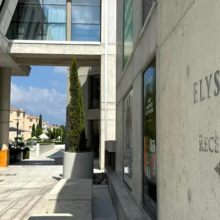 Elysia Park Premium Apartment Paphos Exterior photo