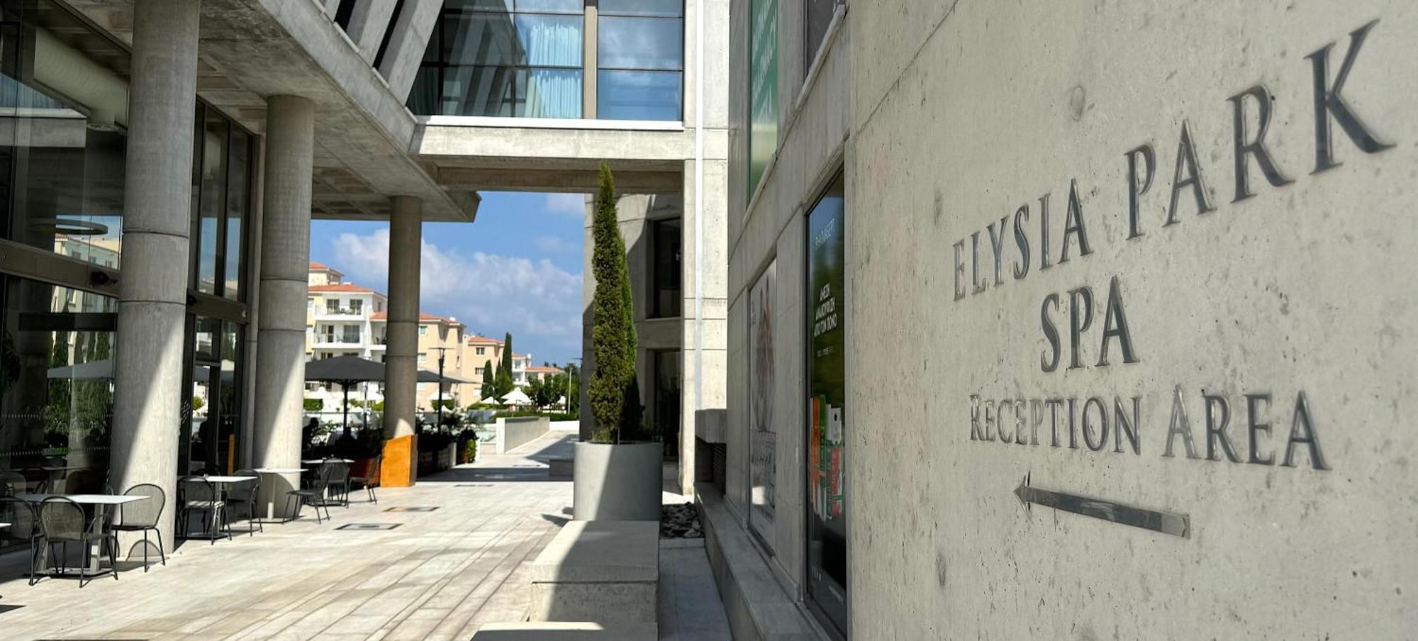 Elysia Park Premium Apartment
